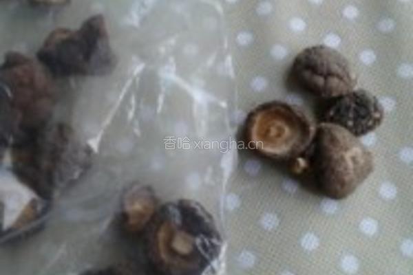 香菇燕麦咸粥的做法图解1