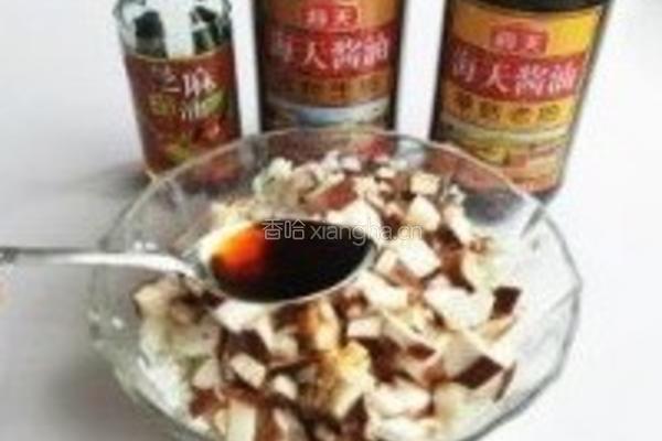 腊肠香菇荷叶饭的做法图解5
