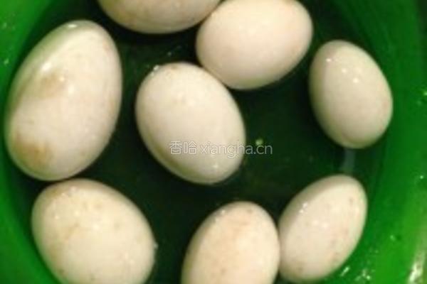 腌咸蛋的做法图解2