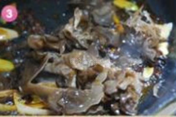 香辣酱肉荞麦面的做法图解3