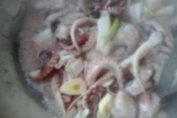 八爪鱼炖土豆的做法图解3