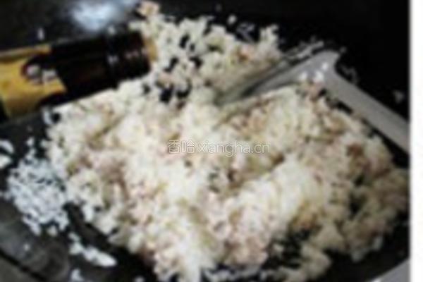 紫苏肉碎炒饭的做法图解7