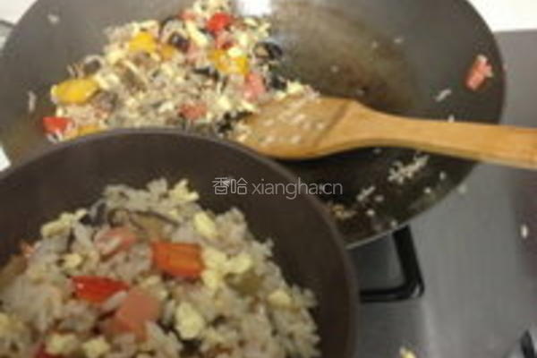 猪油什锦蛋炒饭的做法图解7