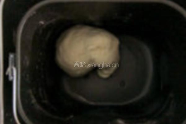 黑胡椒面包的做法图解1