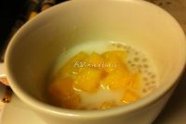 哈蜜瓜椰浆西米露的做法图解3