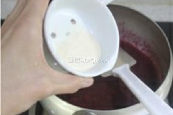 荔枝杨梅慕斯蛋糕的做法图解5