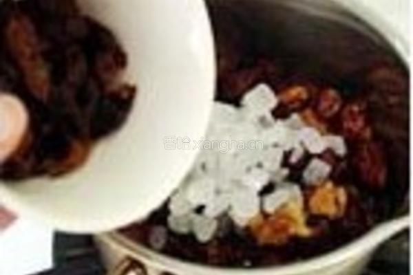 蜂蜜桂圆大枣茶的做法图解4