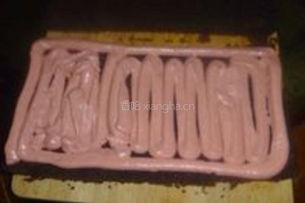 古典猫翻糖巧克力蛋糕配覆盆子奶油霜的做法图解12