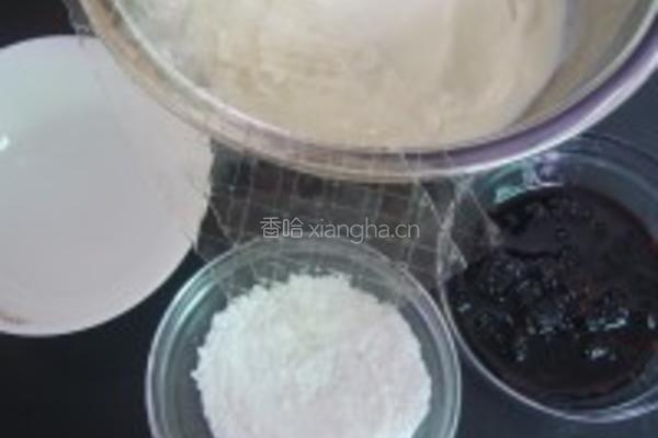 桑葚酒慕斯的做法图解1