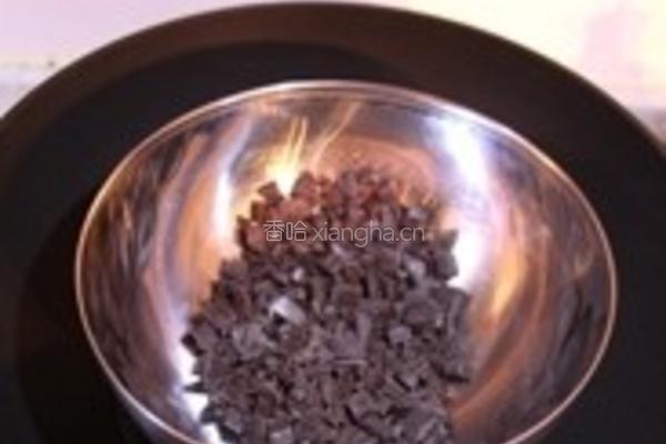 树莓奶油巧克力塔的做法图解5