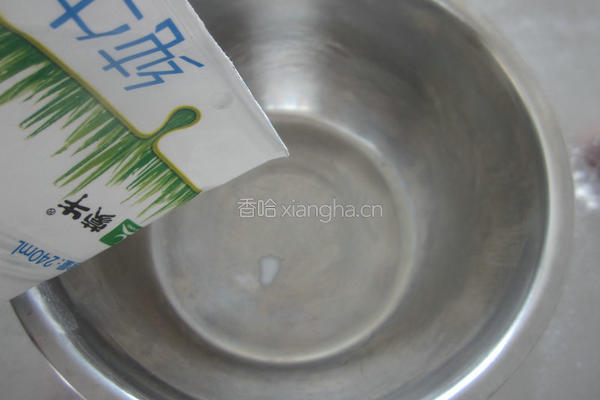 戚风蛋糕的做法图解1