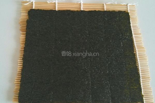金枪鱼辣白菜紫菜包饭的做法图解6
