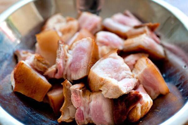 冰糖红烧肉的做法图解1