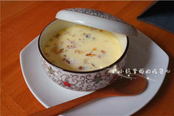 桃胶雪莲子牛奶炖蛋的做法图解8