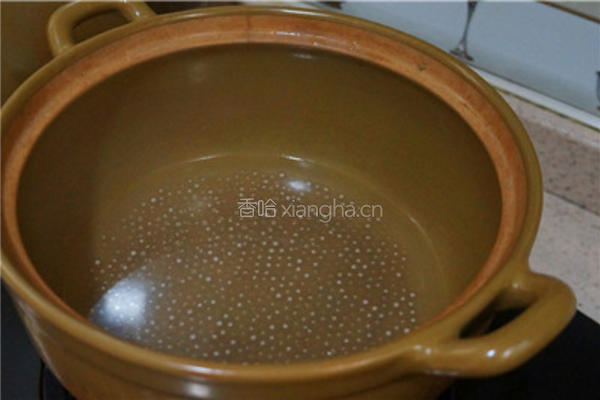 桃胶雪莲子牛奶炖蛋的做法图解9