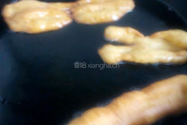 自制迷你小油条的做法图解4