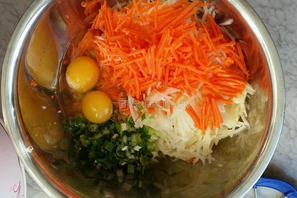 土豆饼的做法图解2