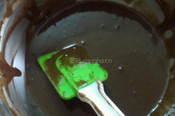 巧克力奶油蛋糕卷的做法图解4