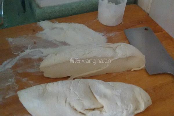 芹菜猪肉馅包子的做法图解3