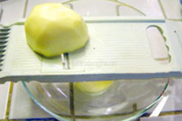 珍选捞汁土豆片的做法图解1