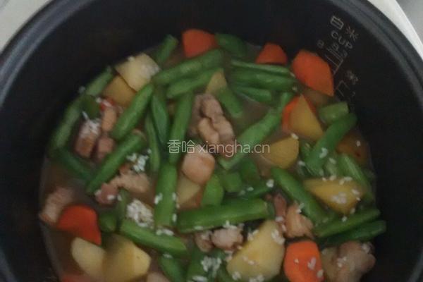 五花肉时蔬焖米饭的做法图解8