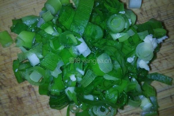 小葱拌豆腐的做法图解2