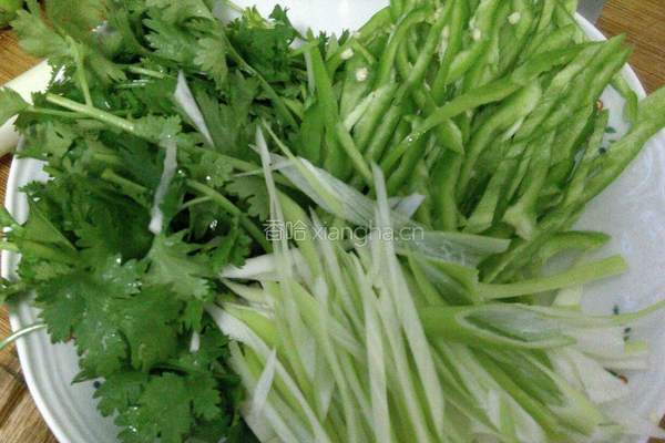 京酱油茄的做法图解1