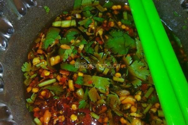 芹菜猪肉水饺的做法图解6