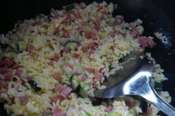 火腿金裹银炒饭的做法图解4