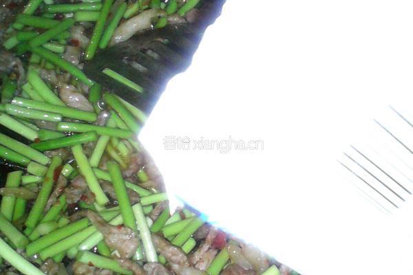 蒜苔炒肉的做法图解8