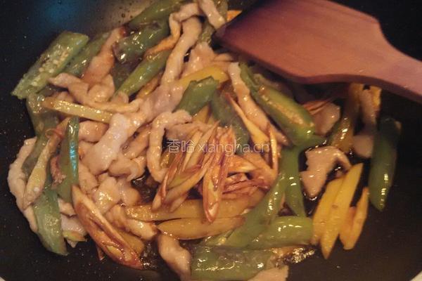 土豆杭椒炒肉条的做法图解8