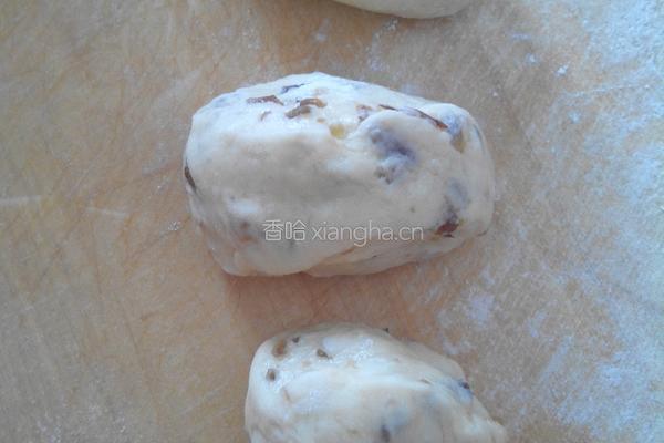 葡萄干蜜枣罗宋包的做法图解5