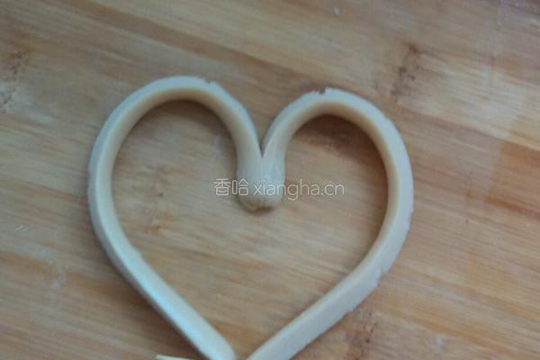 爱心煎蛋的做法图解4