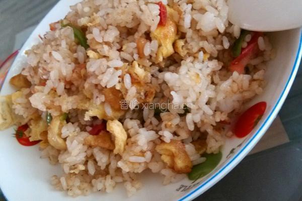 西拉蛋炒饭的做法图解2