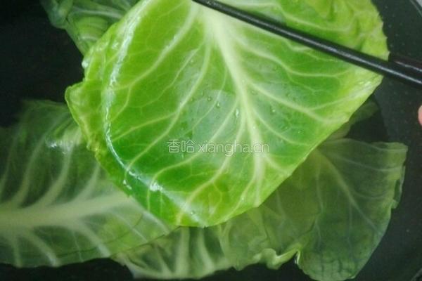 圆白菜蒸肉卷的做法图解2