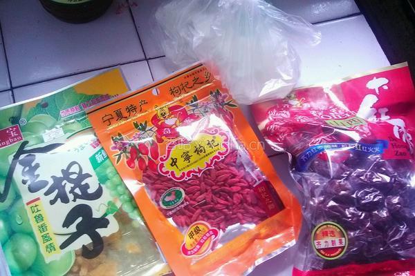 银耳汤的做法图解1