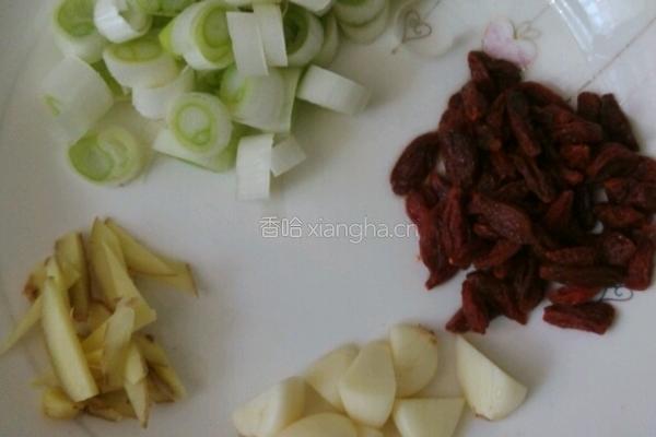 辣子鸡的做法图解3