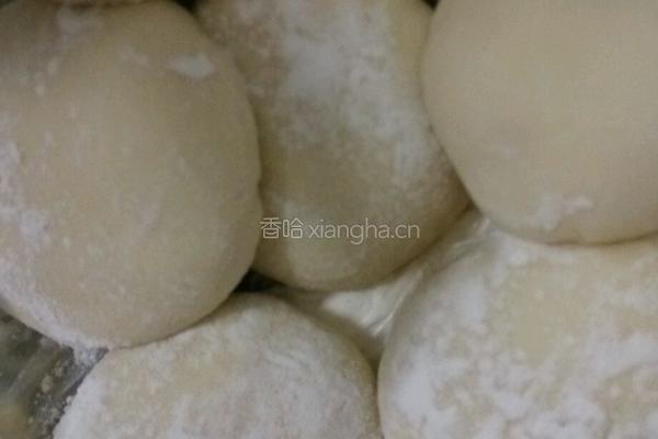 南瓜饺子包的做法图解2