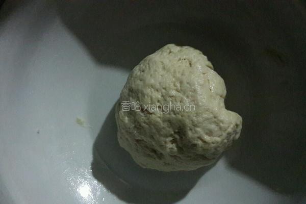 苏式蛋黄莲容月饼的做法图解1