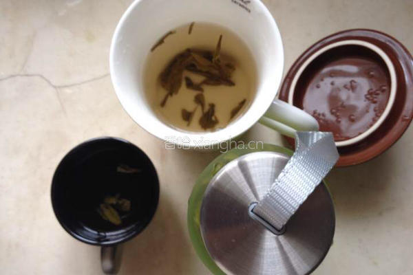 冰绿茶的做法图解3
