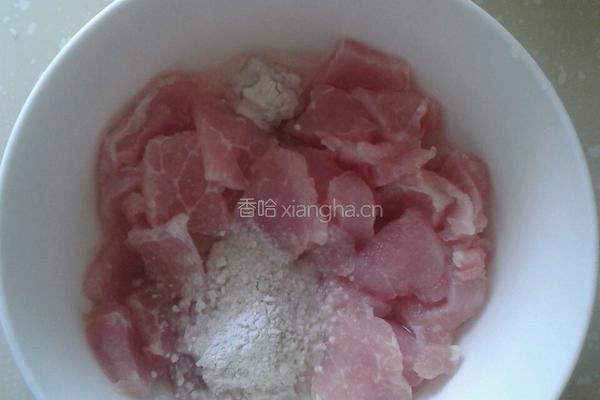 洋葱烩里脊的做法图解2