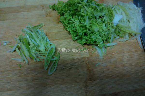 青菜疙瘩汤的做法图解1