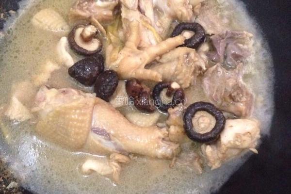 香菇炆鸡肉的做法图解5