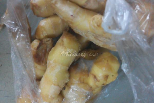 泡椒凤爪的做法图解2