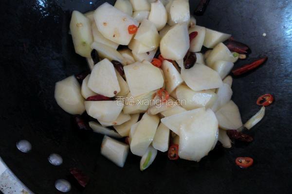 蒜香孜然土豆的做法图解7
