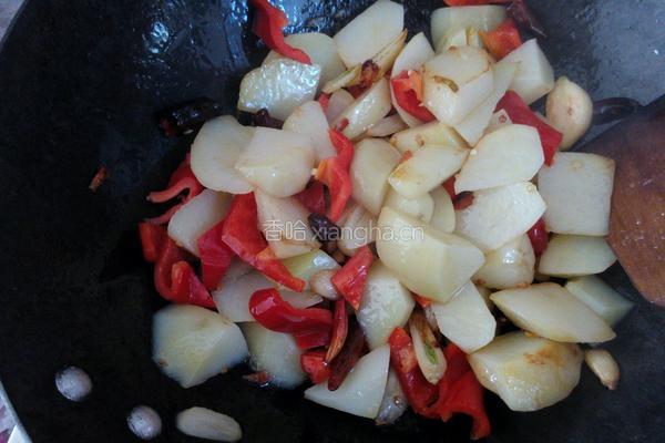 蒜香孜然土豆的做法图解8