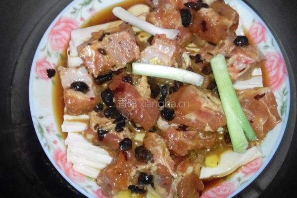排骨蒸豆腐的做法图解3