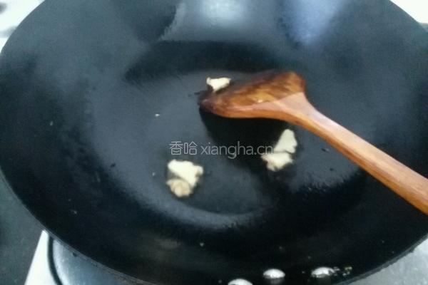 小芦鱼豆腐汤的做法图解1
