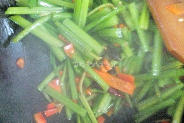 辣炒芹菜的做法图解6
