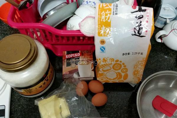 摩卡咖啡海绵蛋糕的做法图解1